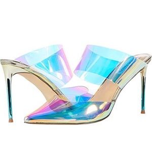 Steve Madden Medayo pump, stylish and versatile heels.